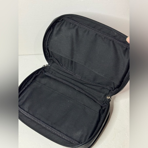 L.L. Bean Vintage Black Leather travel Passport Document organizer wristlet - Picture 10 of 12